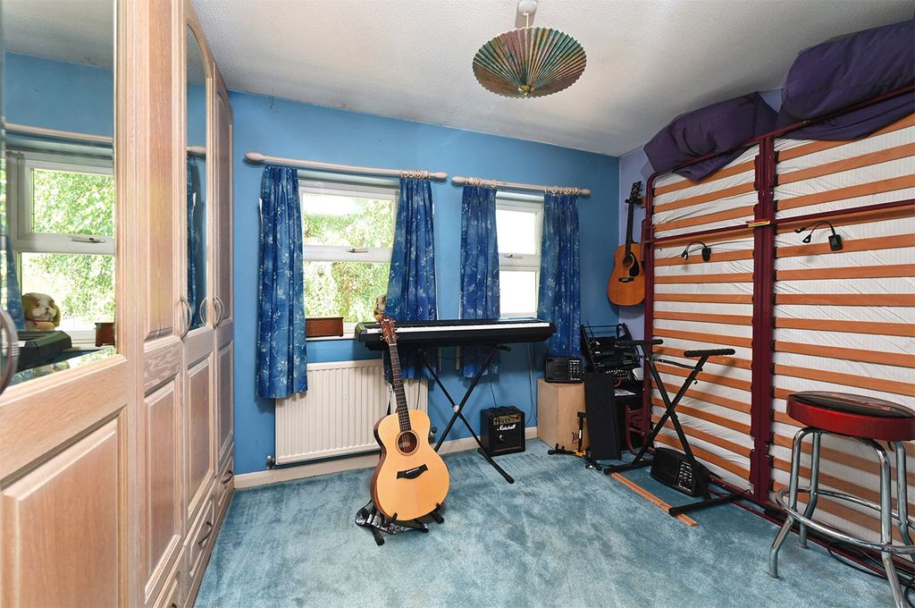 Property photo 3 of 12 Picture No. 02