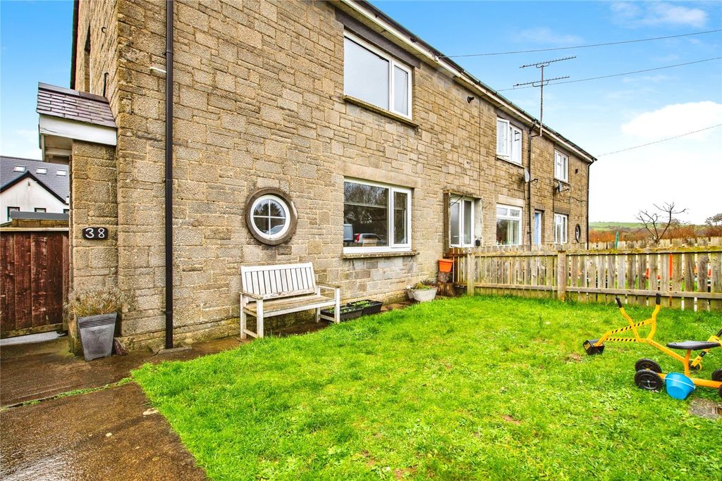 Property photo 2 of 21 Picture No. 12