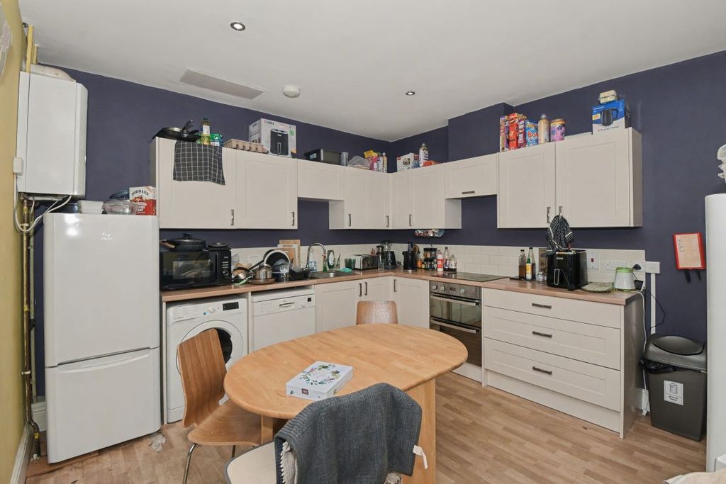 Property photo 3 of 17 3