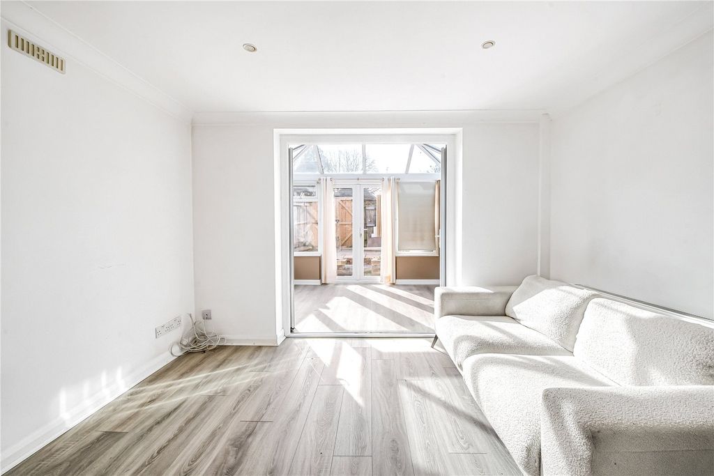 Property photo 2 of 10 Picture No. 04