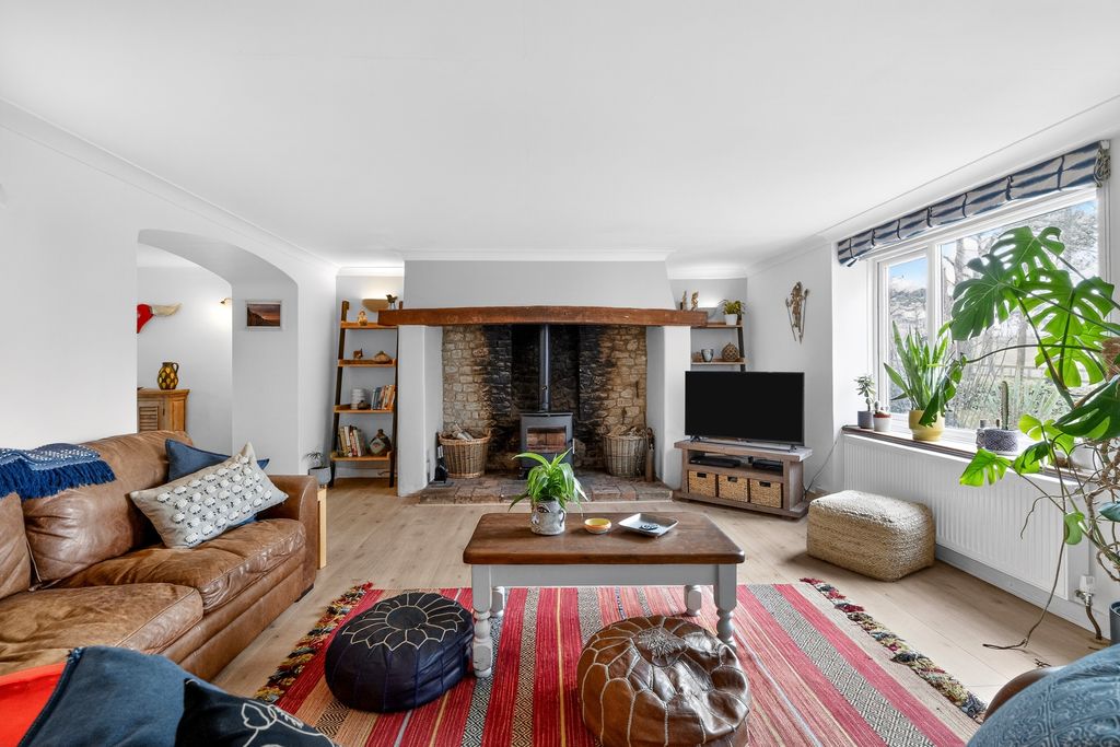 Property photo 2 of 26 Open Plan Living