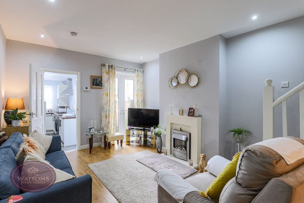 Property photo 2 of 16