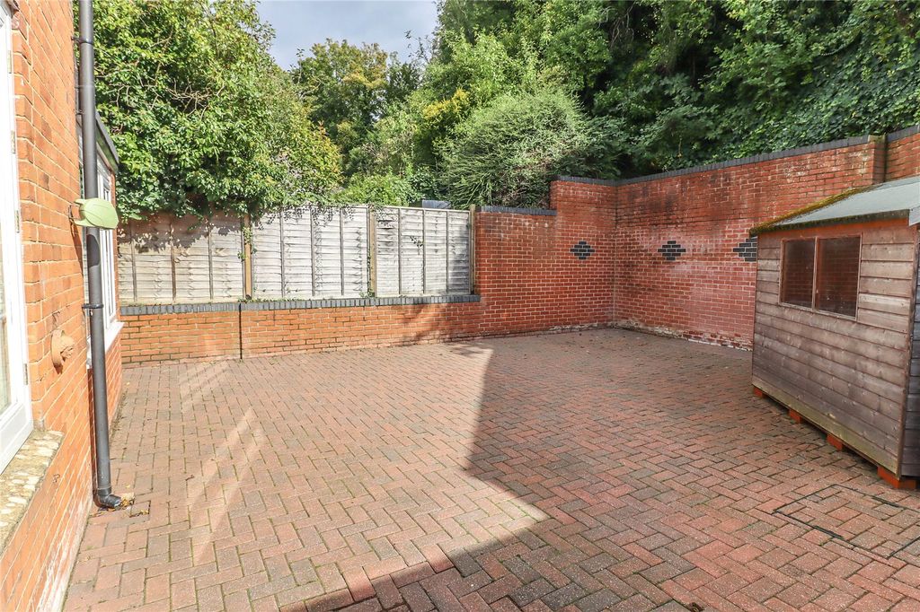 Property photo 3 of 14 Picture No. 15