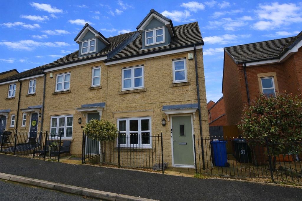 Property photo 1 of 22 External