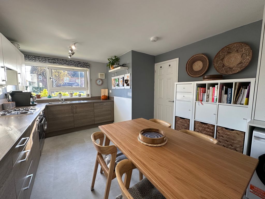 Property photo 3 of 24 Kitchen Diner