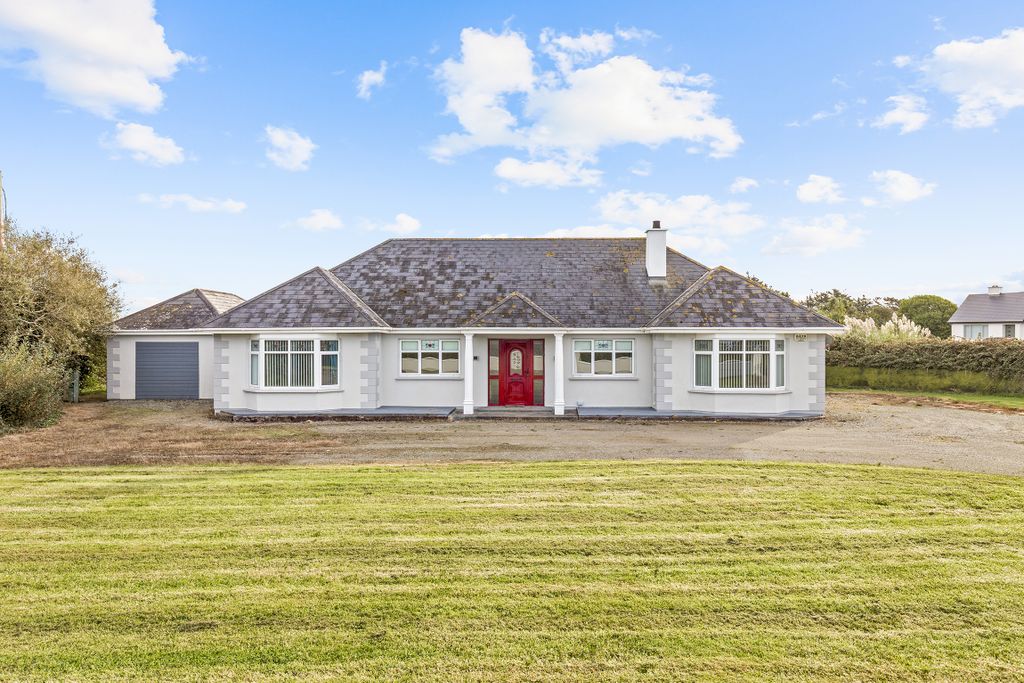 Property photo 1 of 41