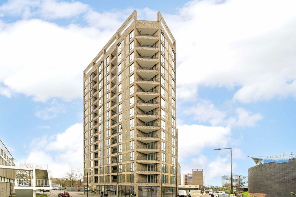 Property photo 1 of 6