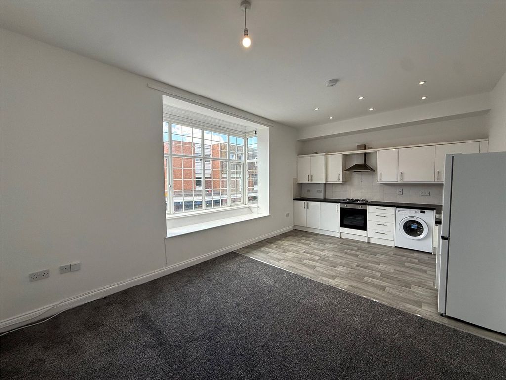Property photo 3 of 10 Picture No. 04