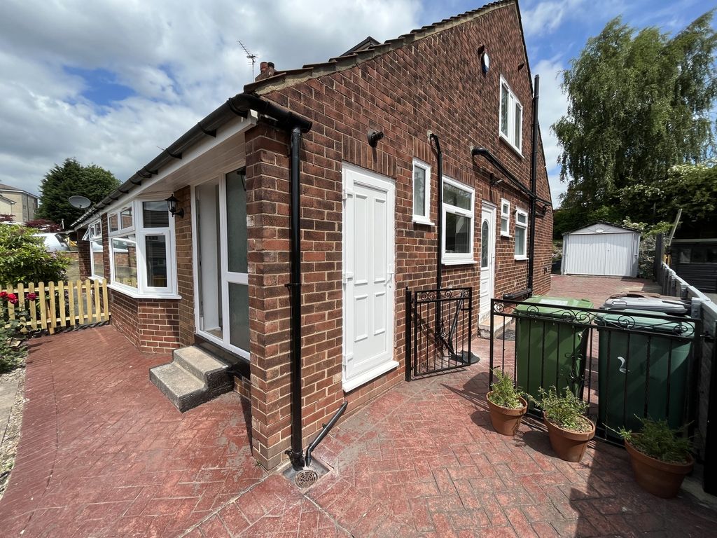 Property photo 2 of 21