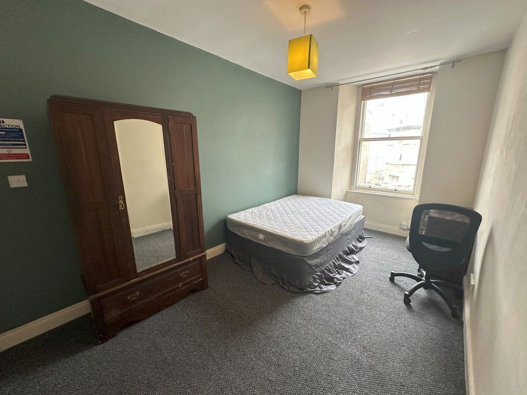 Property photo 1 of 4