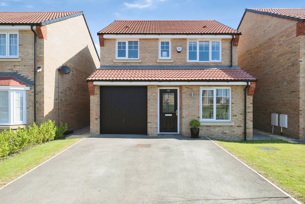 Property photo 1 of 23 Pbox-Img.Jpg