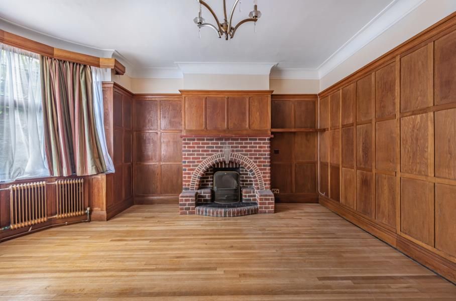 Property photo 3 of 10