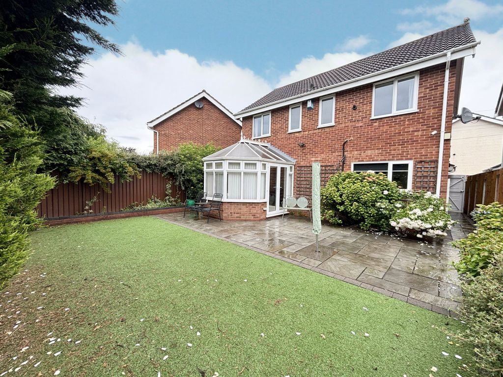 Property photo 3 of 12