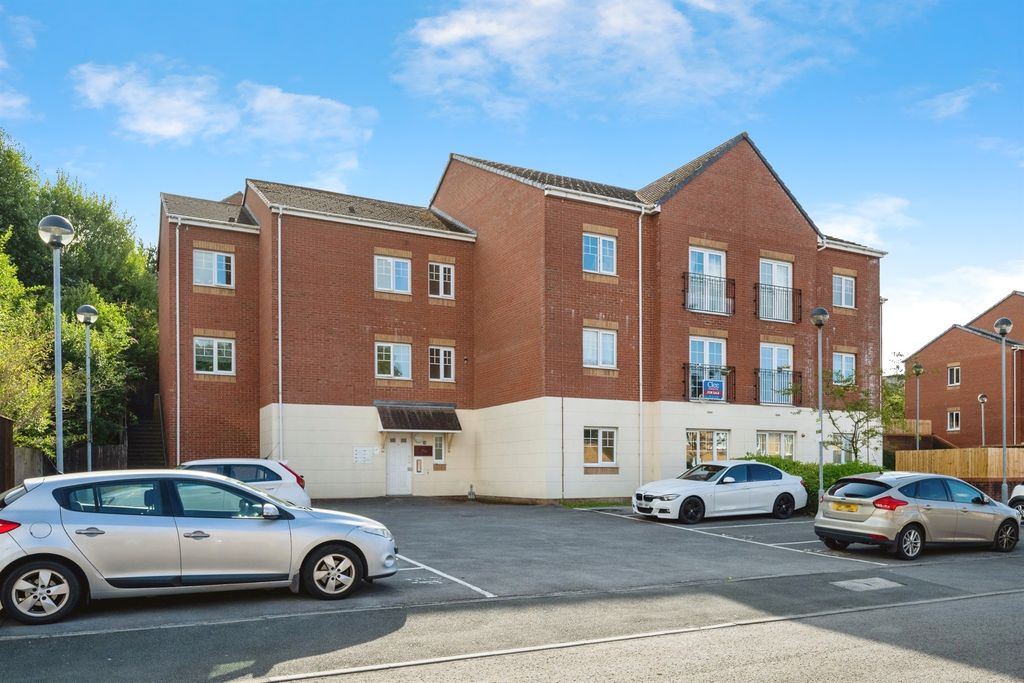 Property photo 1 of 13