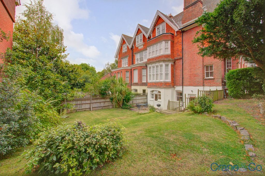 Property photo 1 of 25