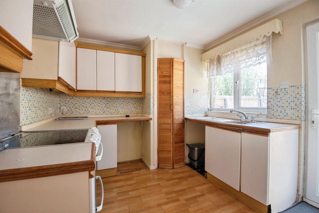 Property photo 3 of 17