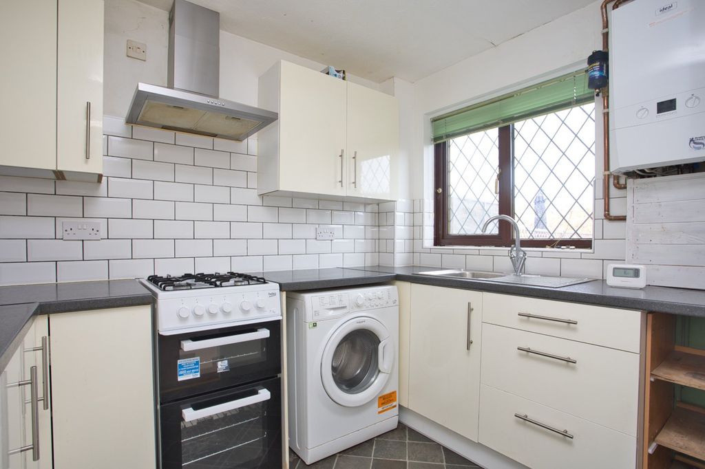 Property photo 2 of 7 Picture 2