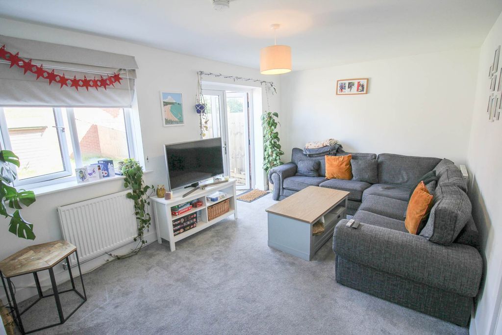 Property photo 3 of 13
