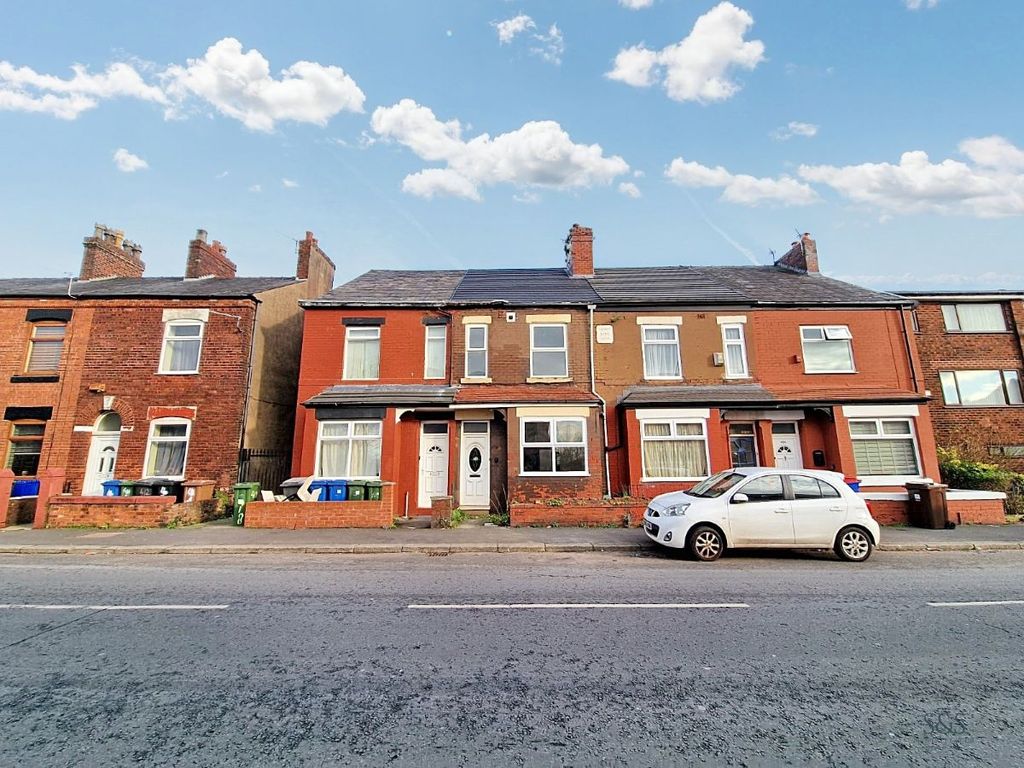 Property photo 2 of 21