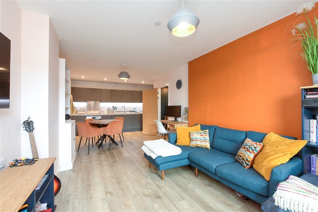 Property photo 3 of 13 Kitchen Lounge/Diner