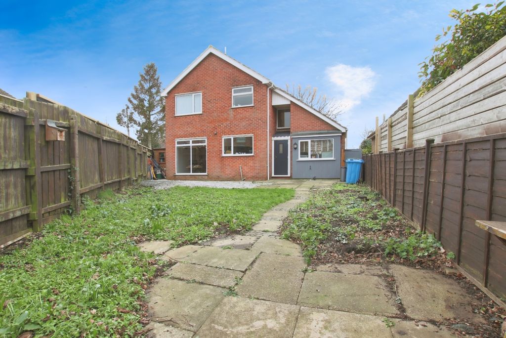 Property photo 1 of 15 4795662