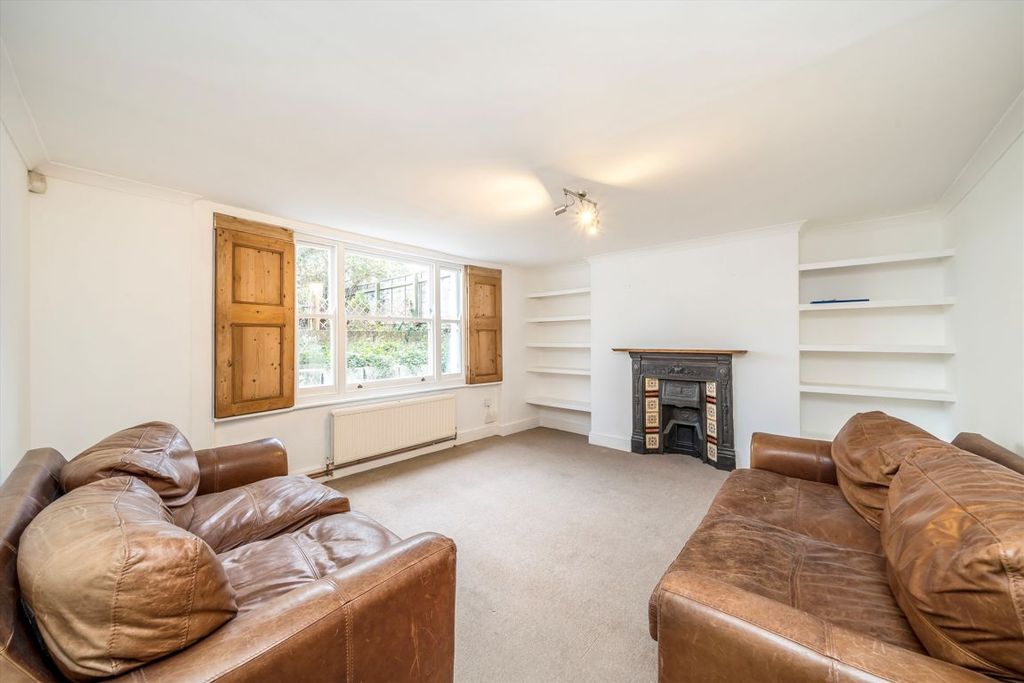 Property photo 3 of 6