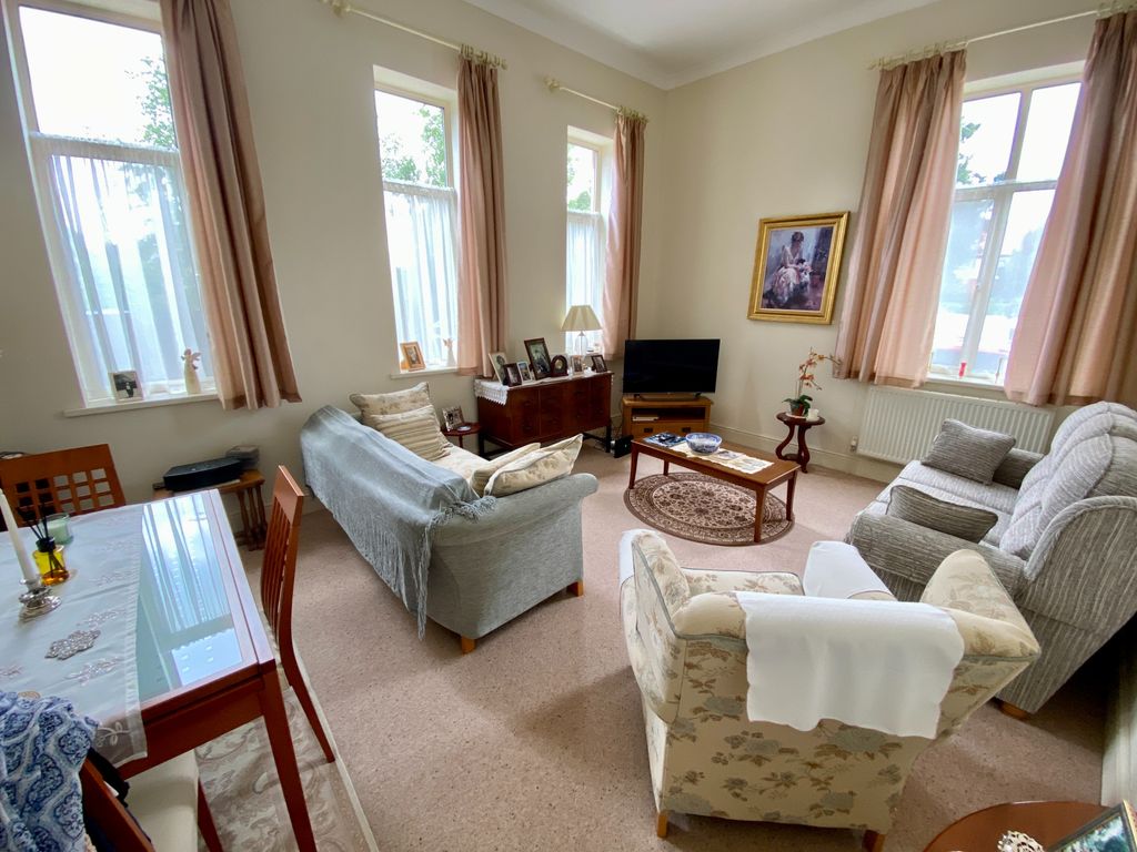 Property photo 2 of 15