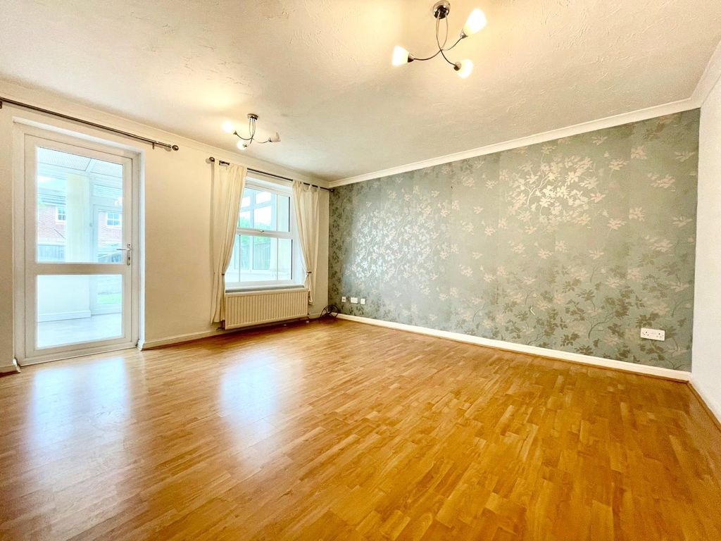Property photo 2 of 7 Picture No. 06