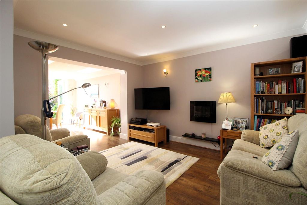 Property photo 3 of 13 Img_9531.Jpg