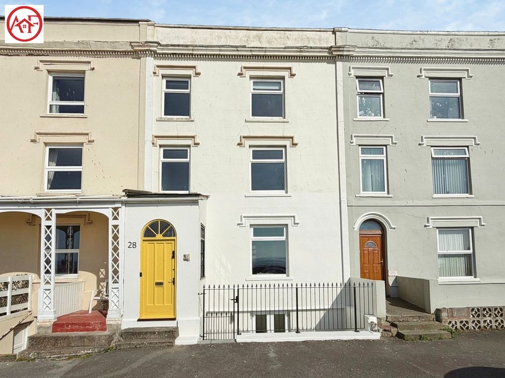 Property photo 1 of 24