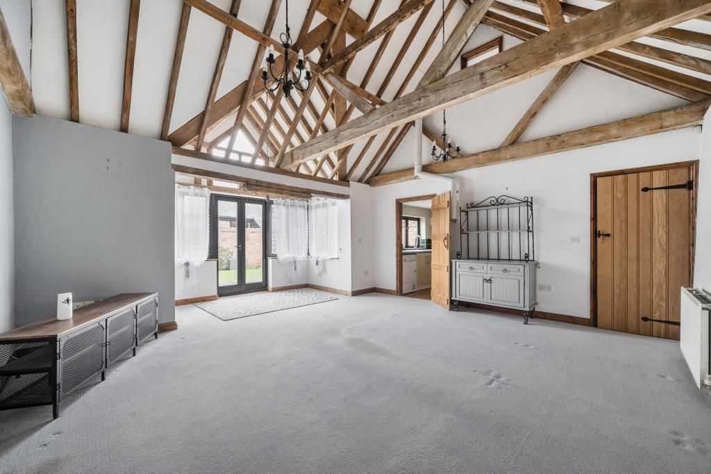 Property photo 3 of 20 Reception