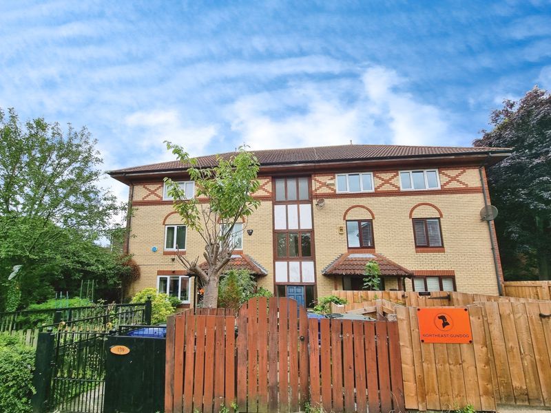 Property photo 1 of 6 Photo 6