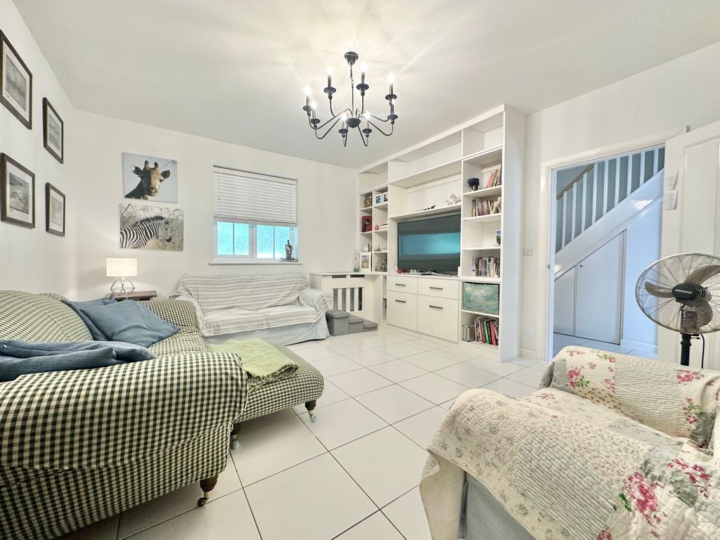 Property photo 3 of 17 Photograph