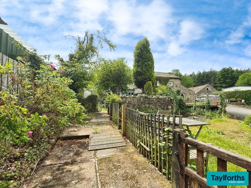 Property photo 3 of 25