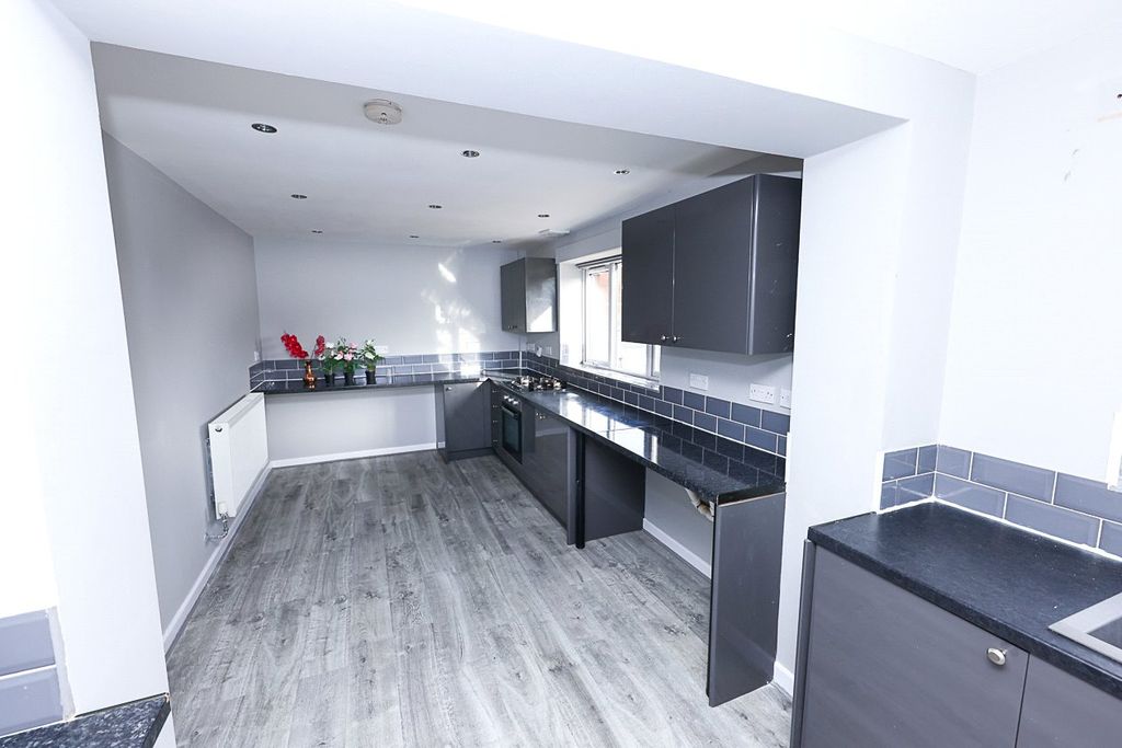 Property photo 2 of 23 Picture No. 23