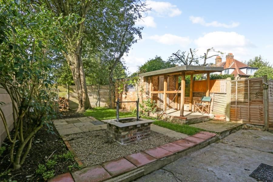 Property photo 3 of 6