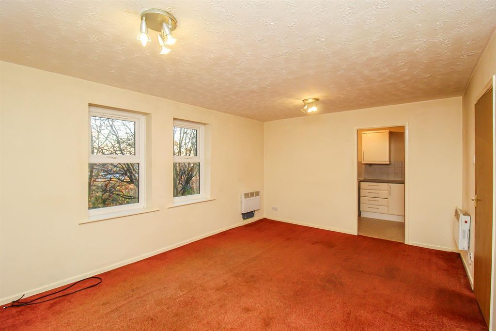 Property photo 3 of 6 Lounge/Diner