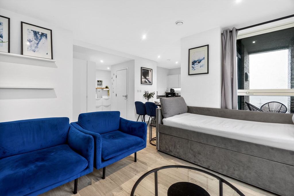 Property photo 3 of 22 Open Plan Living