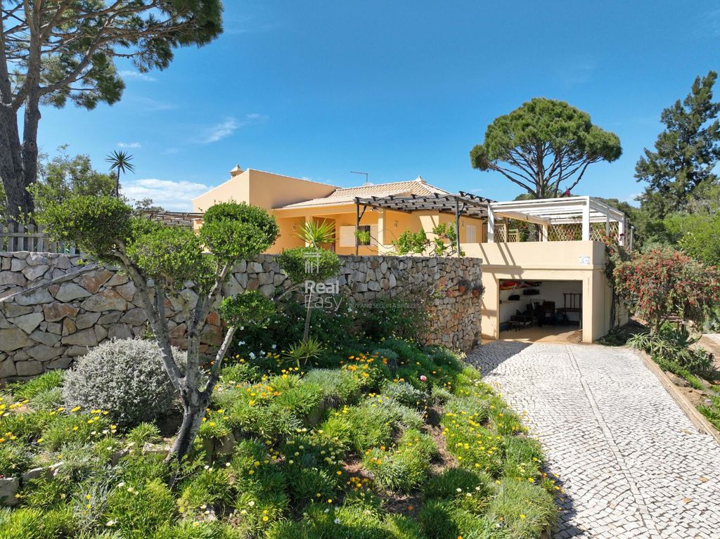 Property photo 2 of 36