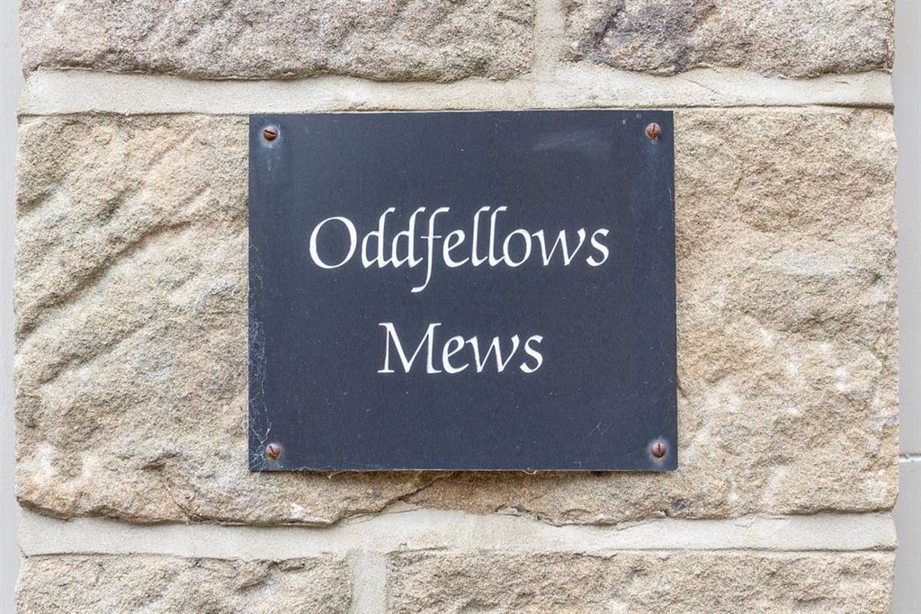 Property photo 2 of 22