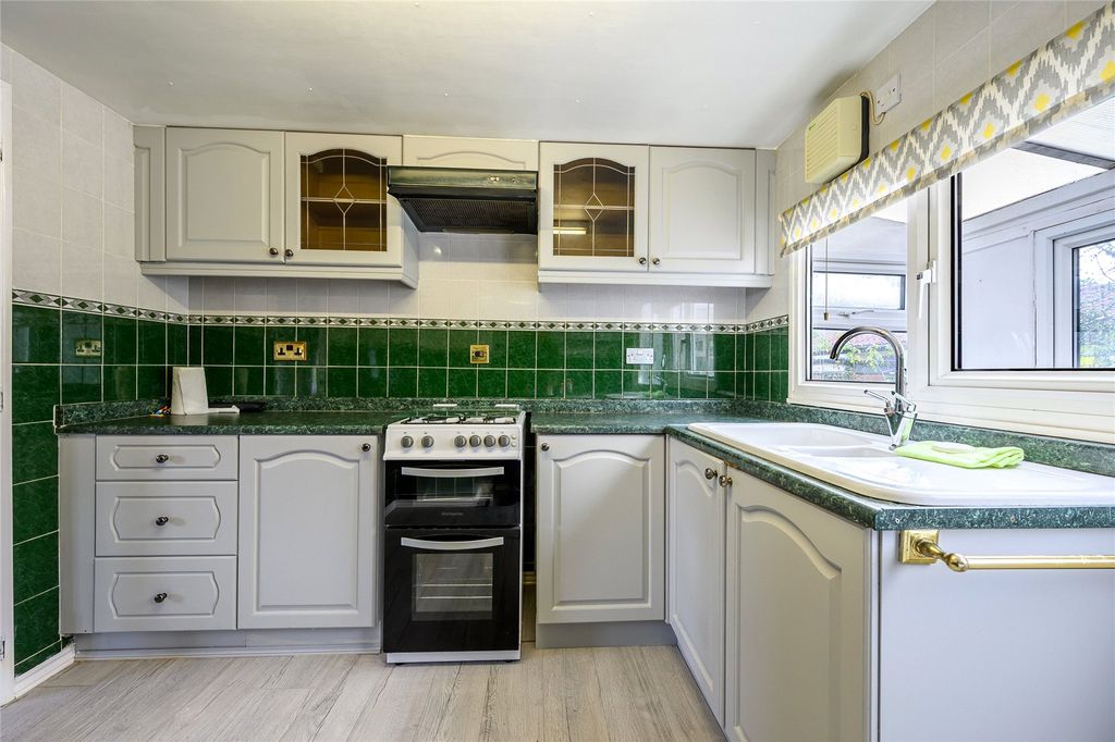 Property photo 3 of 27 Picture No. 24