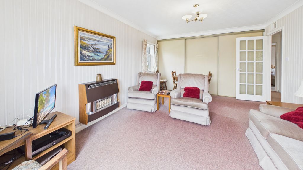 Additional image 7 of 2 bed flat for saleRedinnick Gardens, Penzance TR18