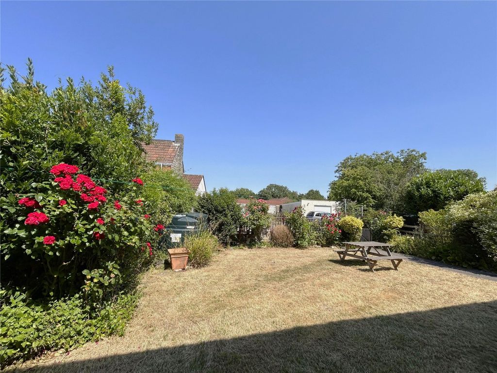 Property photo 2 of 25 Picture No. 32