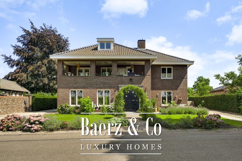 Property photo 1 of 1