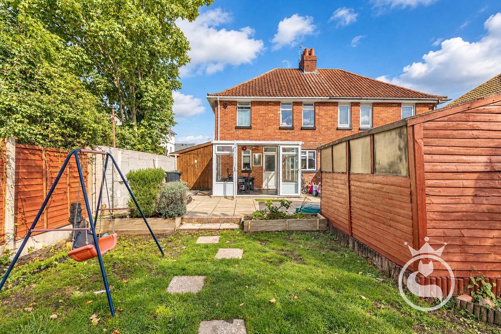 Property photo 1 of 21