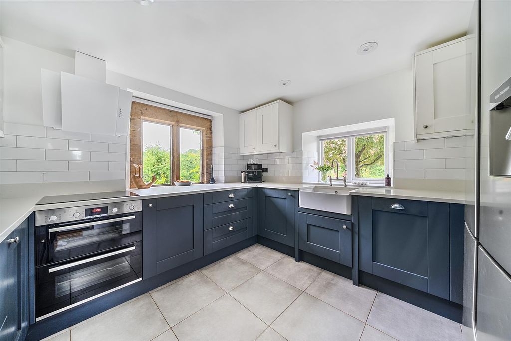 Property photo 2 of 23 Kitchen