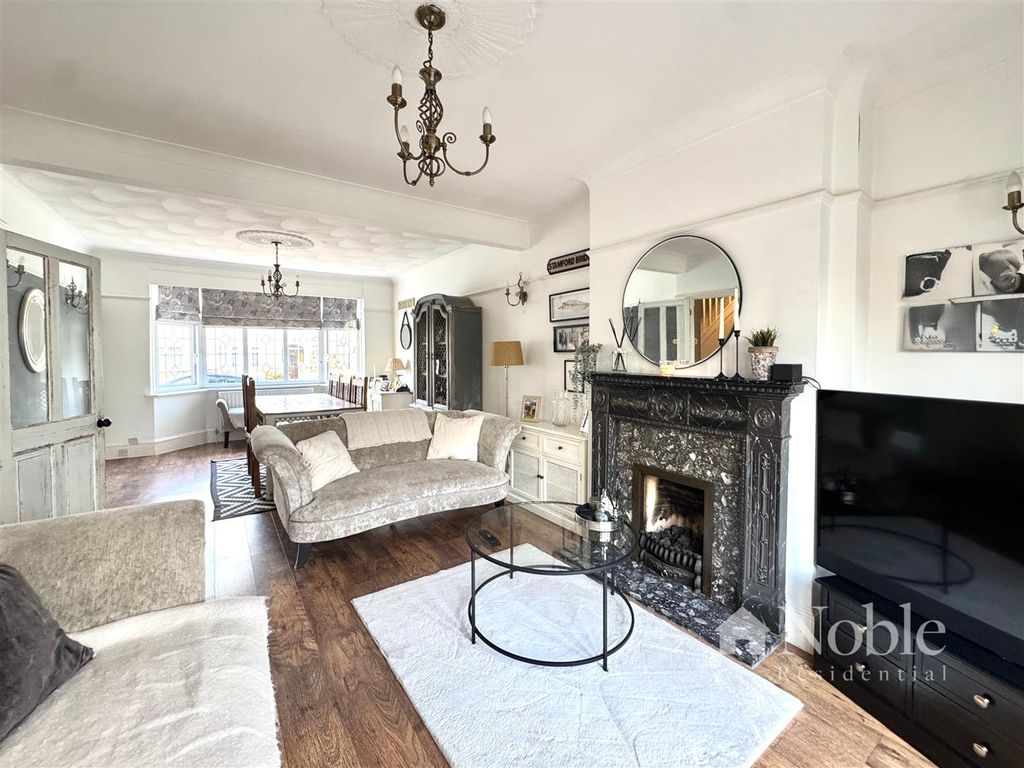 Property photo 2 of 16 Reception Room