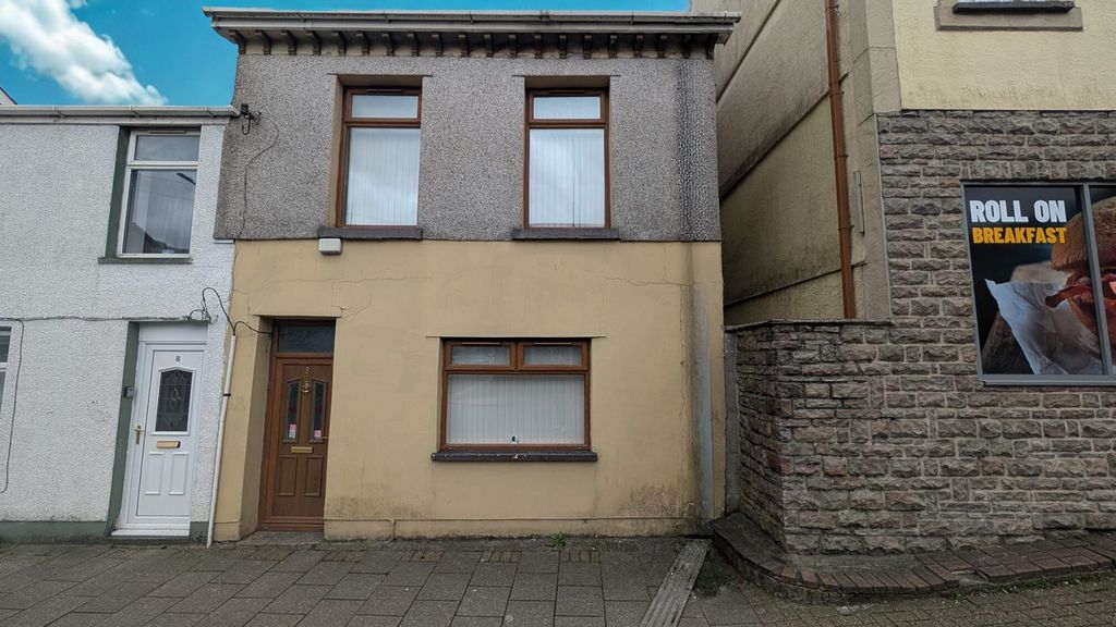 Property photo 3 of 9