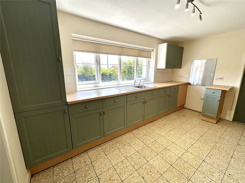 Property photo 3 of 10 Picture No. 03