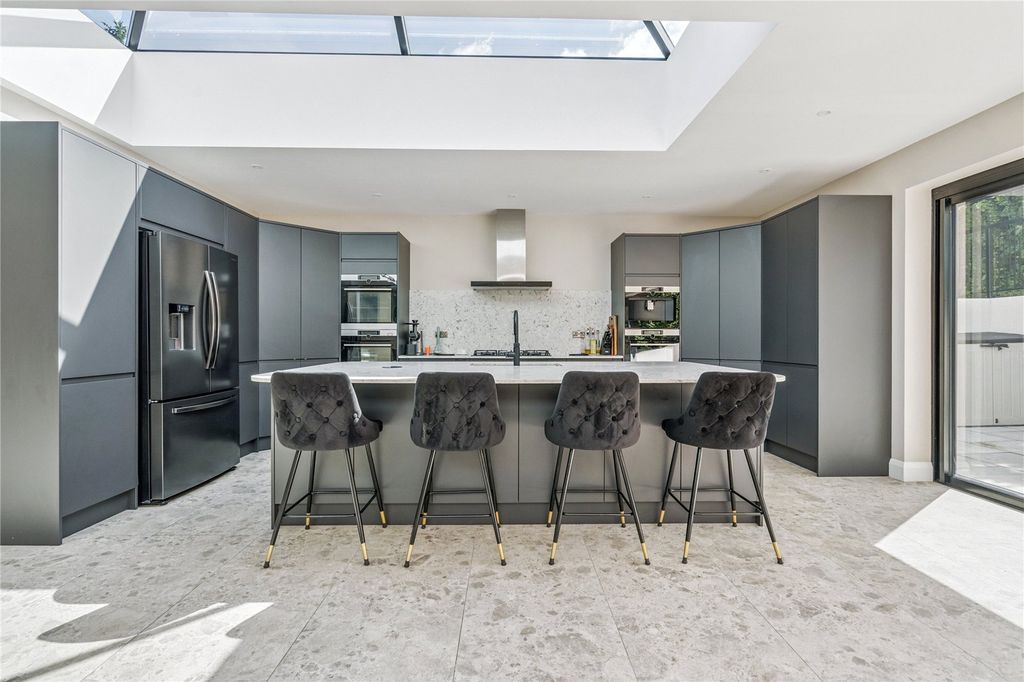 Property photo 3 of 22 Kitchen Diner Family